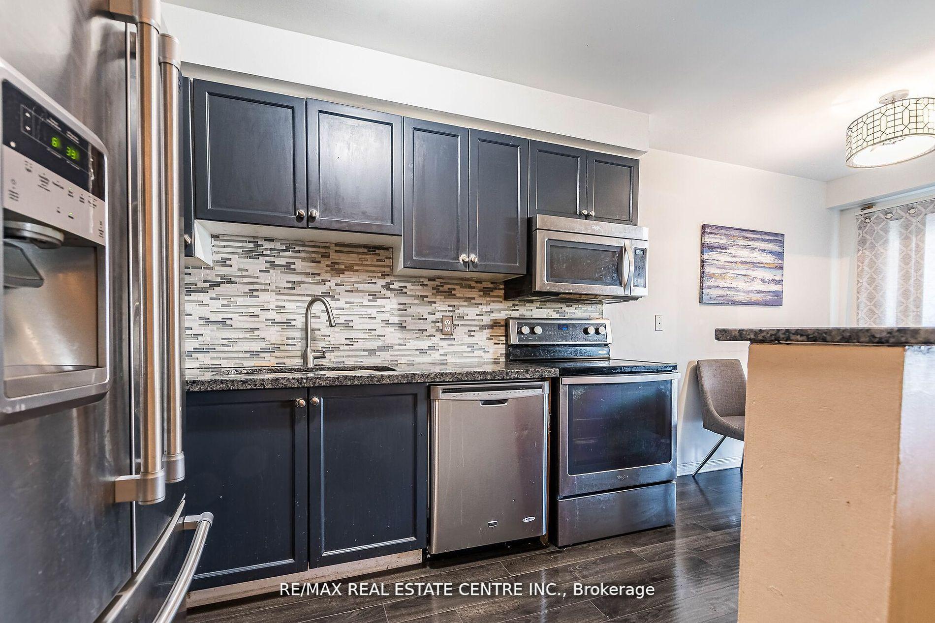 Photo 13 of 17 Coppermill Drive, Brampton, Northwest Sandalwood Parkway — HOMEH