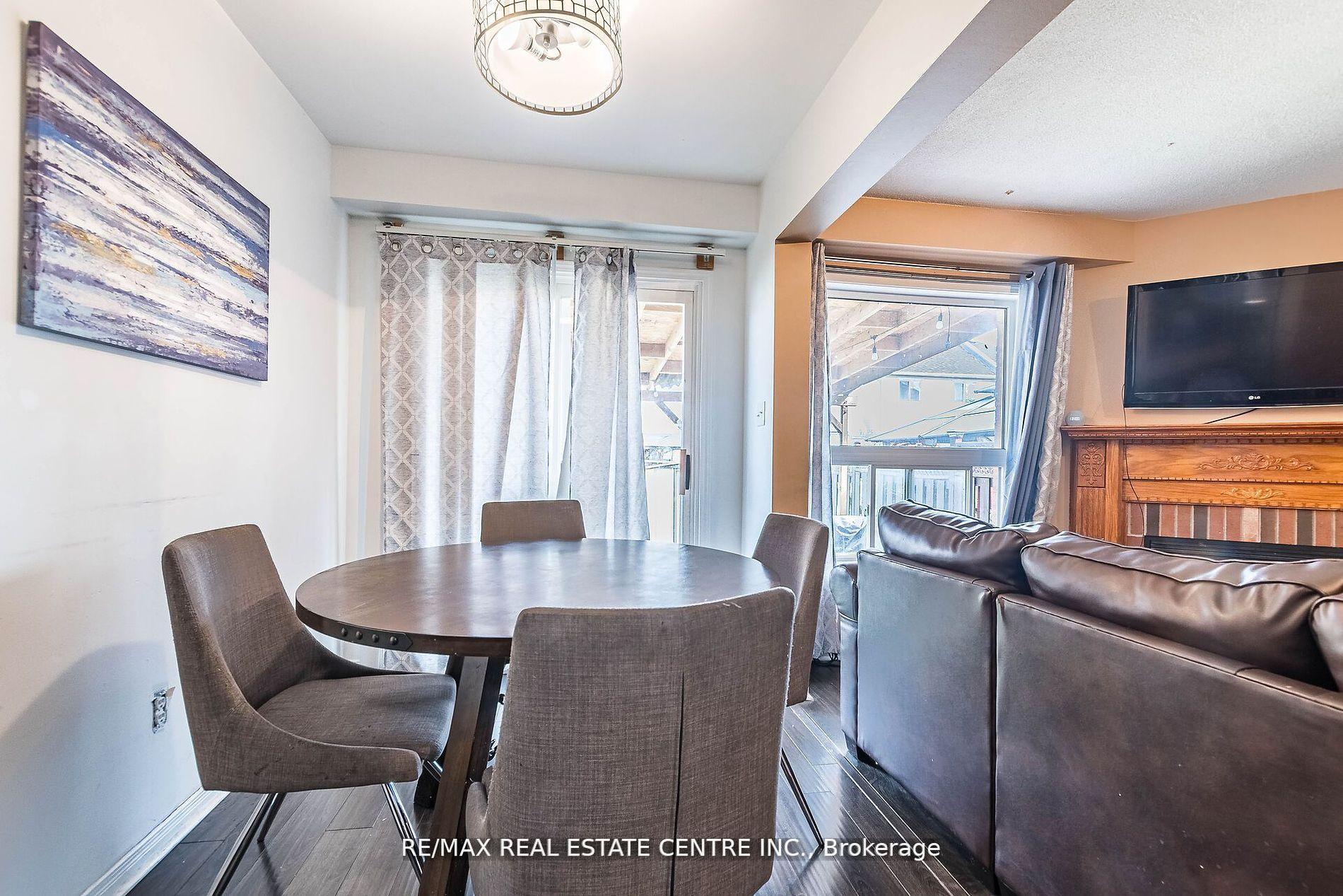 Photo 15 of 17 Coppermill Drive, Brampton, Northwest Sandalwood Parkway — HOMEH