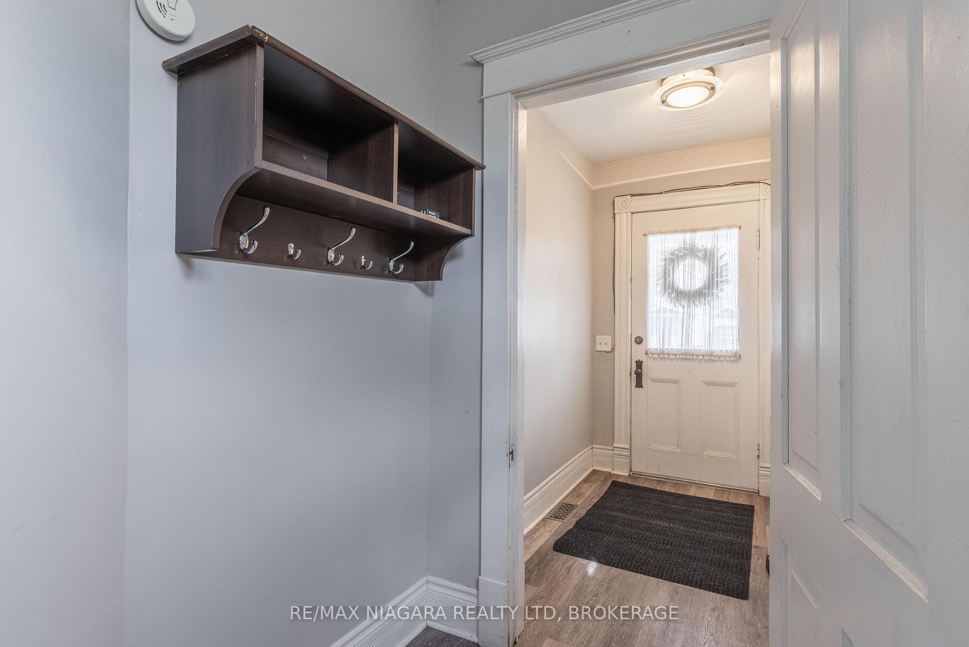 Photo 4 of 97 Dalhousie Avenue, St. Catharines, Port Dalhousie — HOMEH