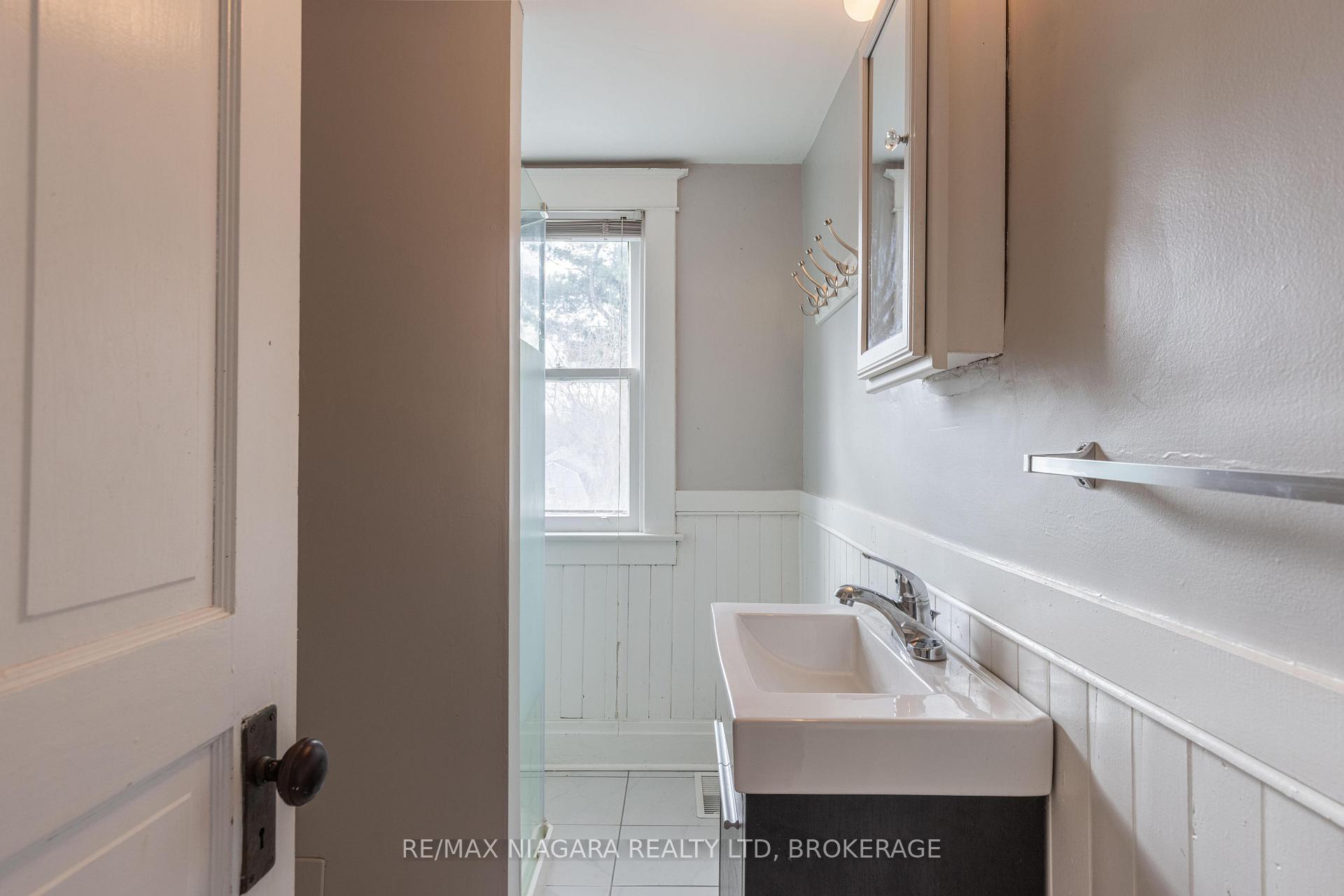 Photo 11 of 97 Dalhousie Avenue, St. Catharines, Port Dalhousie — HOMEH
