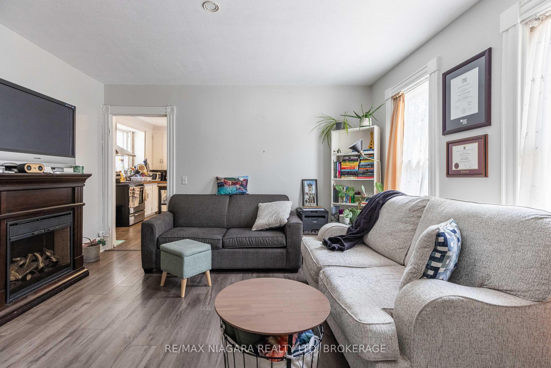 Photo 19 of 97 Dalhousie Avenue, St. Catharines, Port Dalhousie — HOMEH