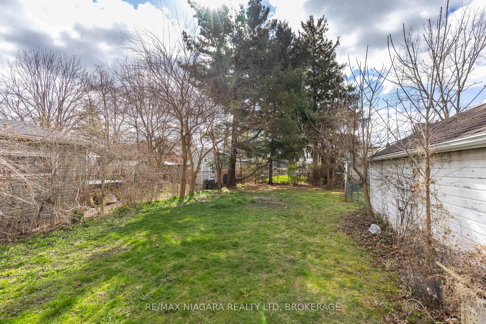 Photo 21 of 97 Dalhousie Avenue, St. Catharines, Port Dalhousie — HOMEH