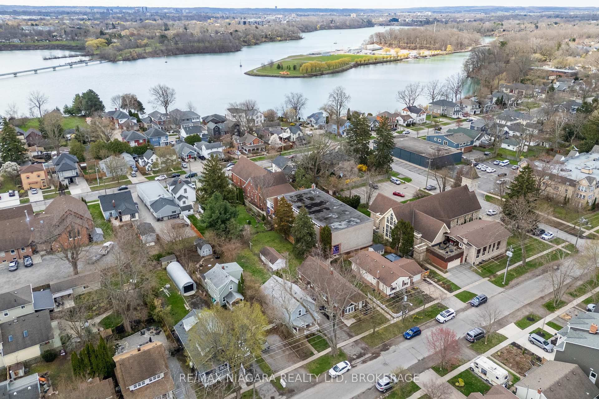Photo 24 of 97 Dalhousie Avenue, St. Catharines, Port Dalhousie — HOMEH