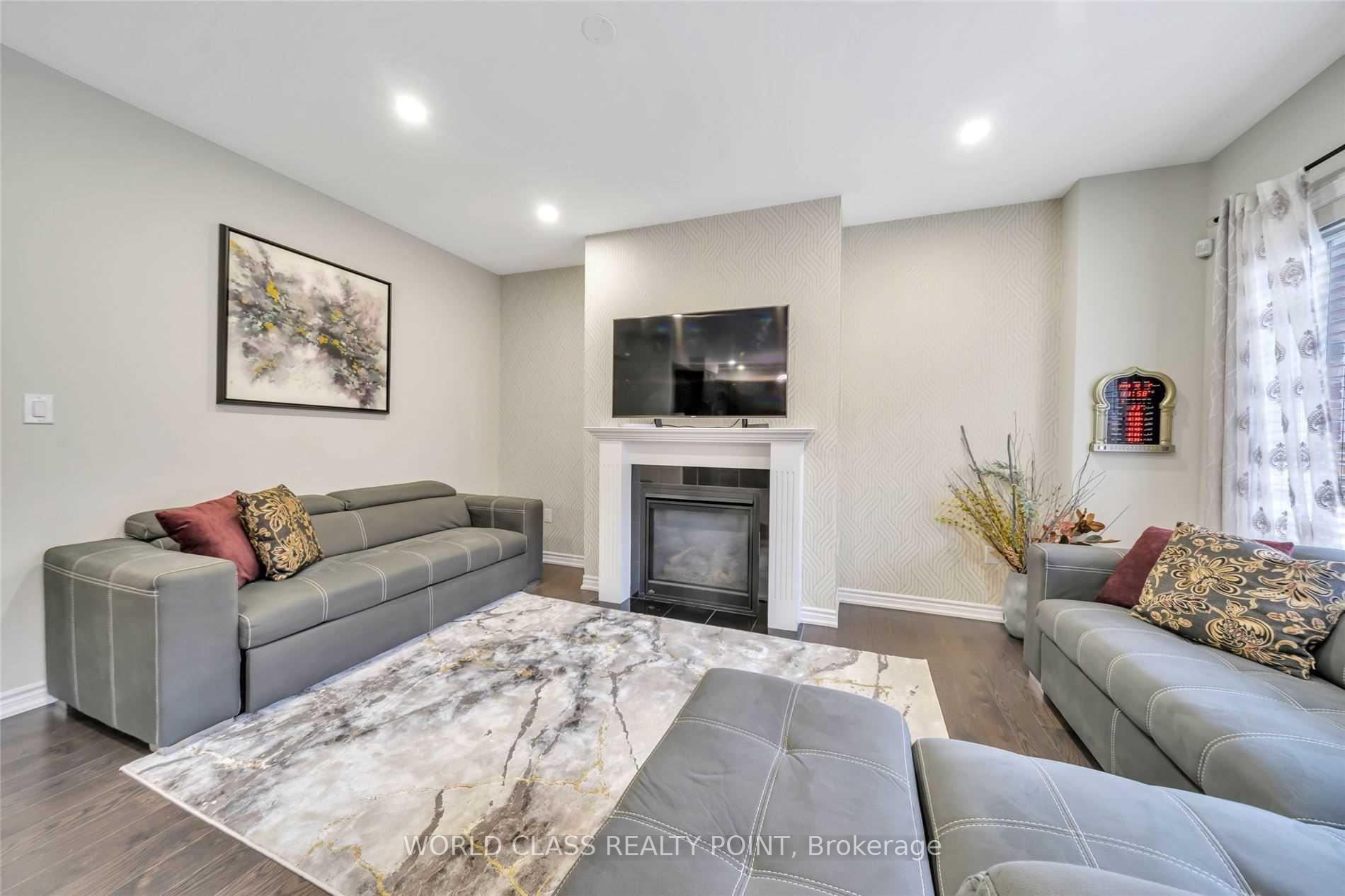 Photo 12 of 14 Loomis Road, Brampton, Northwest Brampton — HOMEH