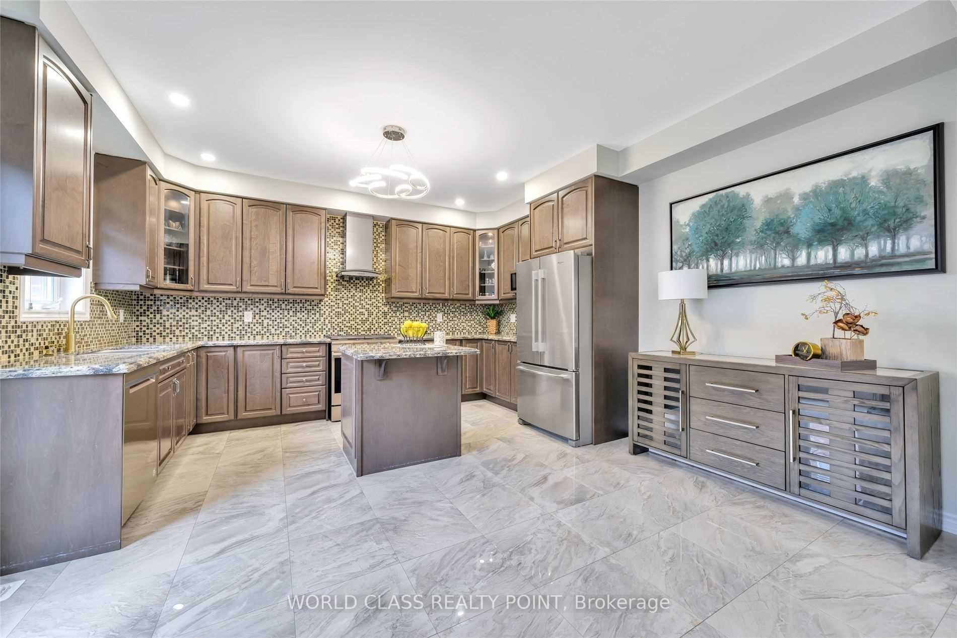 Photo 13 of 14 Loomis Road, Brampton, Northwest Brampton — HOMEH