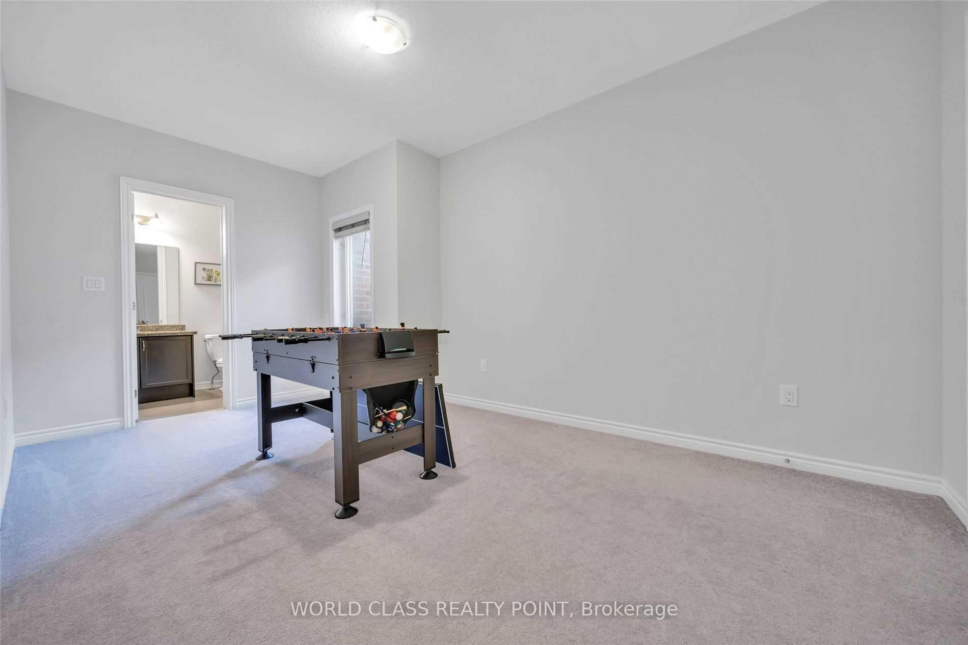 Photo 27 of 14 Loomis Road, Brampton, Northwest Brampton — HOMEH