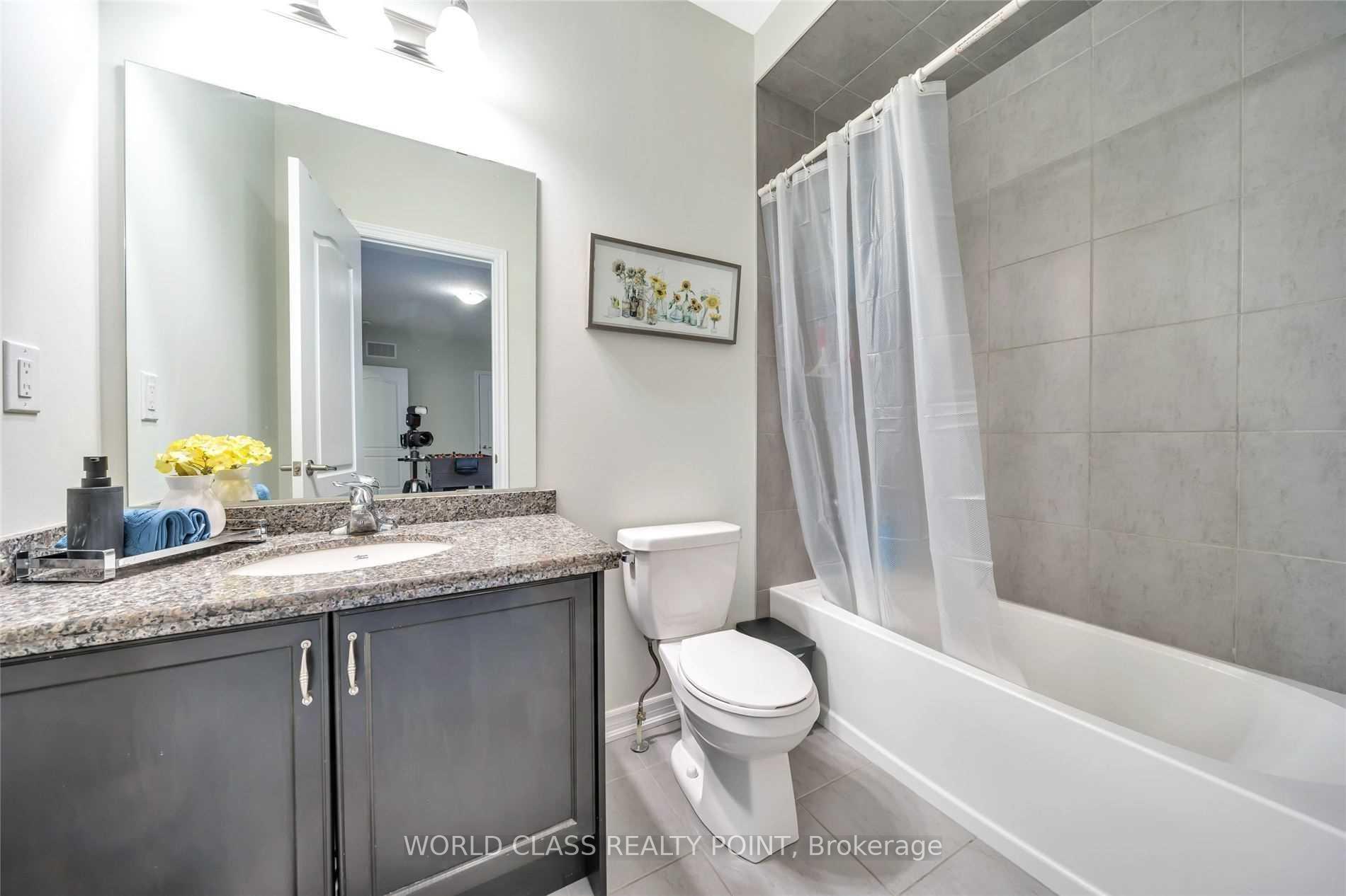 Photo 28 of 14 Loomis Road, Brampton, Northwest Brampton — HOMEH