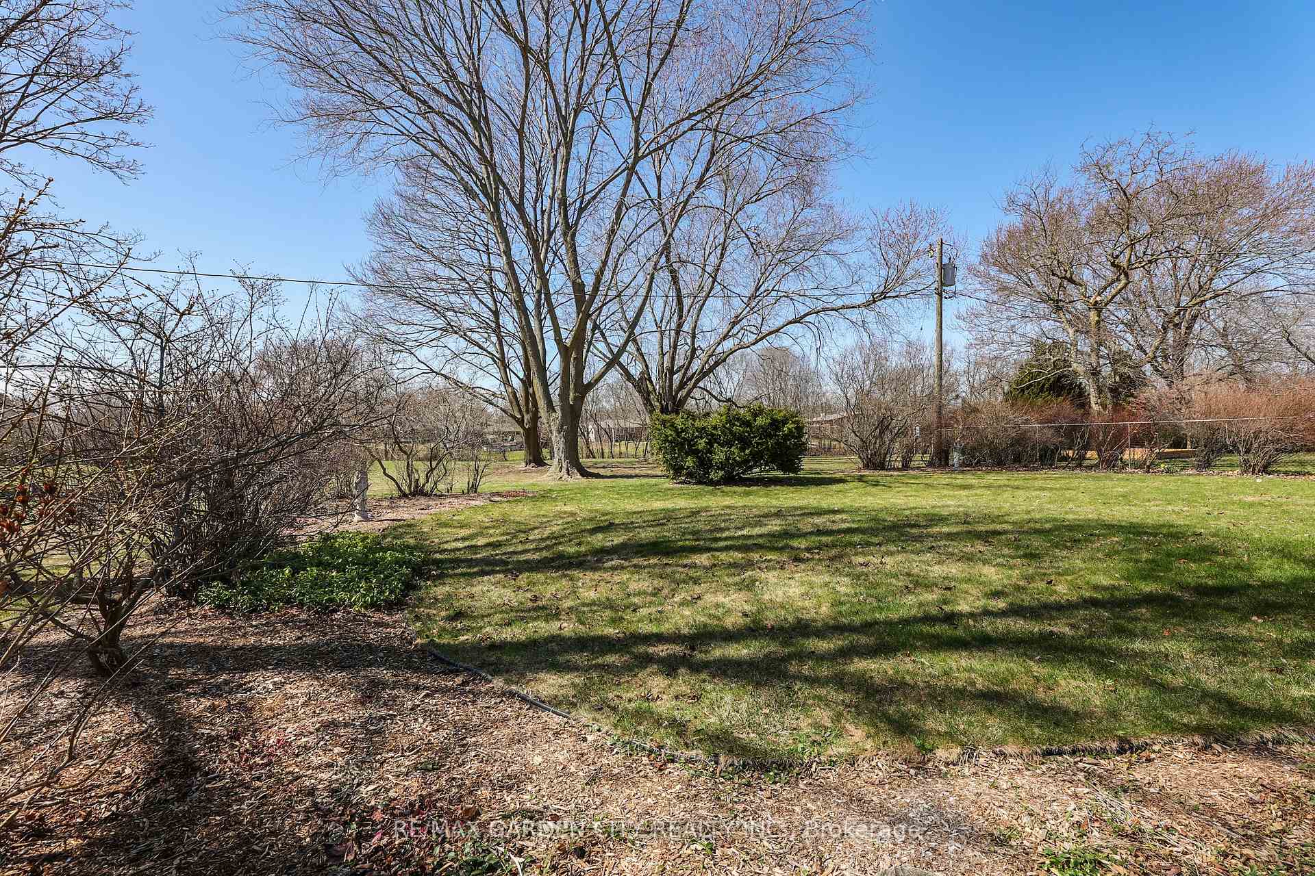 Photo 42 of 51 Richelieu Drive, St. Catharines, Vine/Linwell — HOMEH