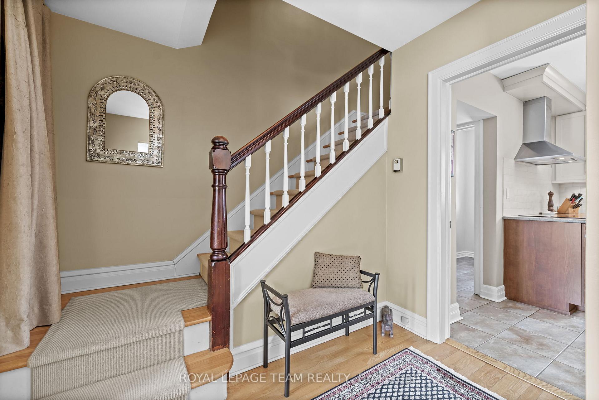 Photo 3 of 485 Mansfield Avenue, Ottawa, McKellar/Highland — HOMEH