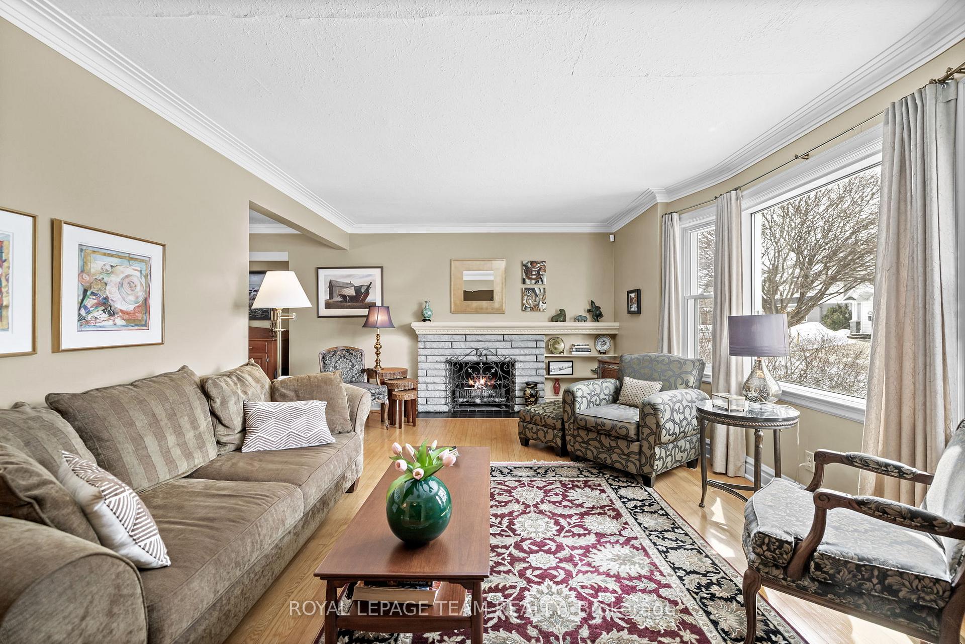 Photo 4 of 485 Mansfield Avenue, Ottawa, McKellar/Highland — HOMEH