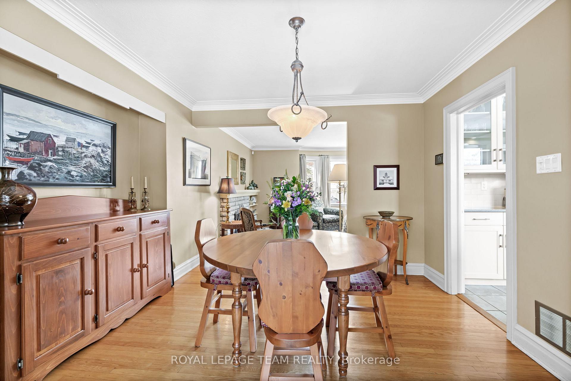 Photo 8 of 485 Mansfield Avenue, Ottawa, McKellar/Highland — HOMEH