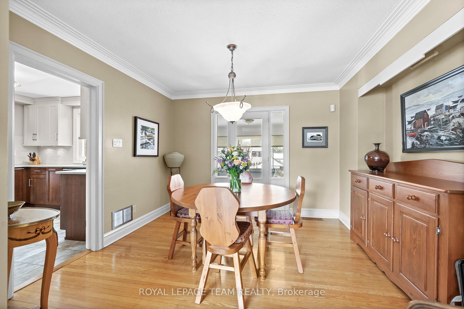 Photo 7 of 485 Mansfield Avenue, Ottawa, McKellar/Highland — HOMEH