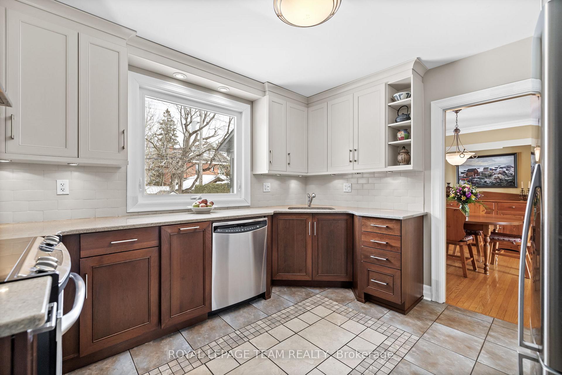 Photo 10 of 485 Mansfield Avenue, Ottawa, McKellar/Highland — HOMEH