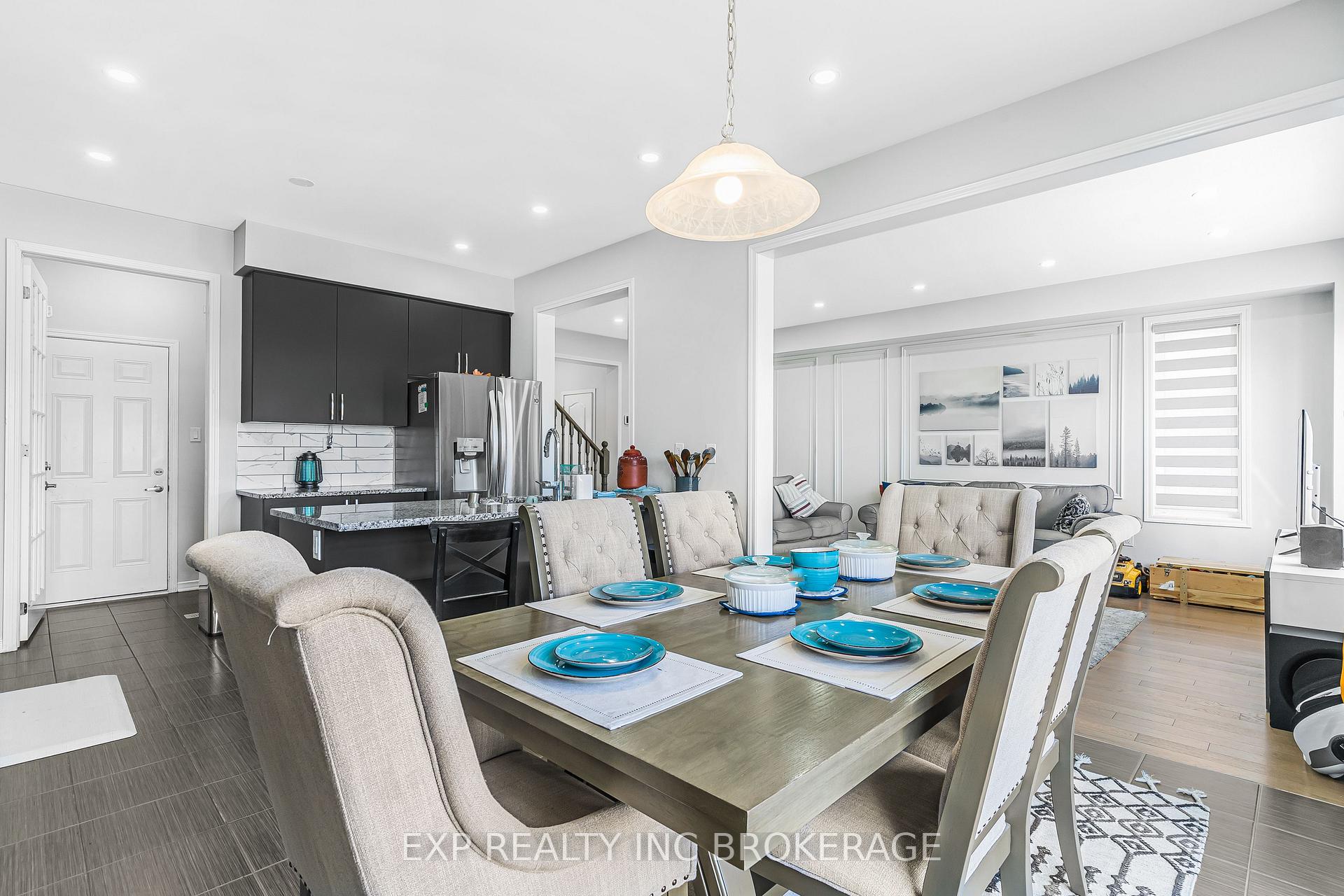 Photo 13 of 7 Hargrove Way, Hamilton, Stoney Creek — HOMEH
