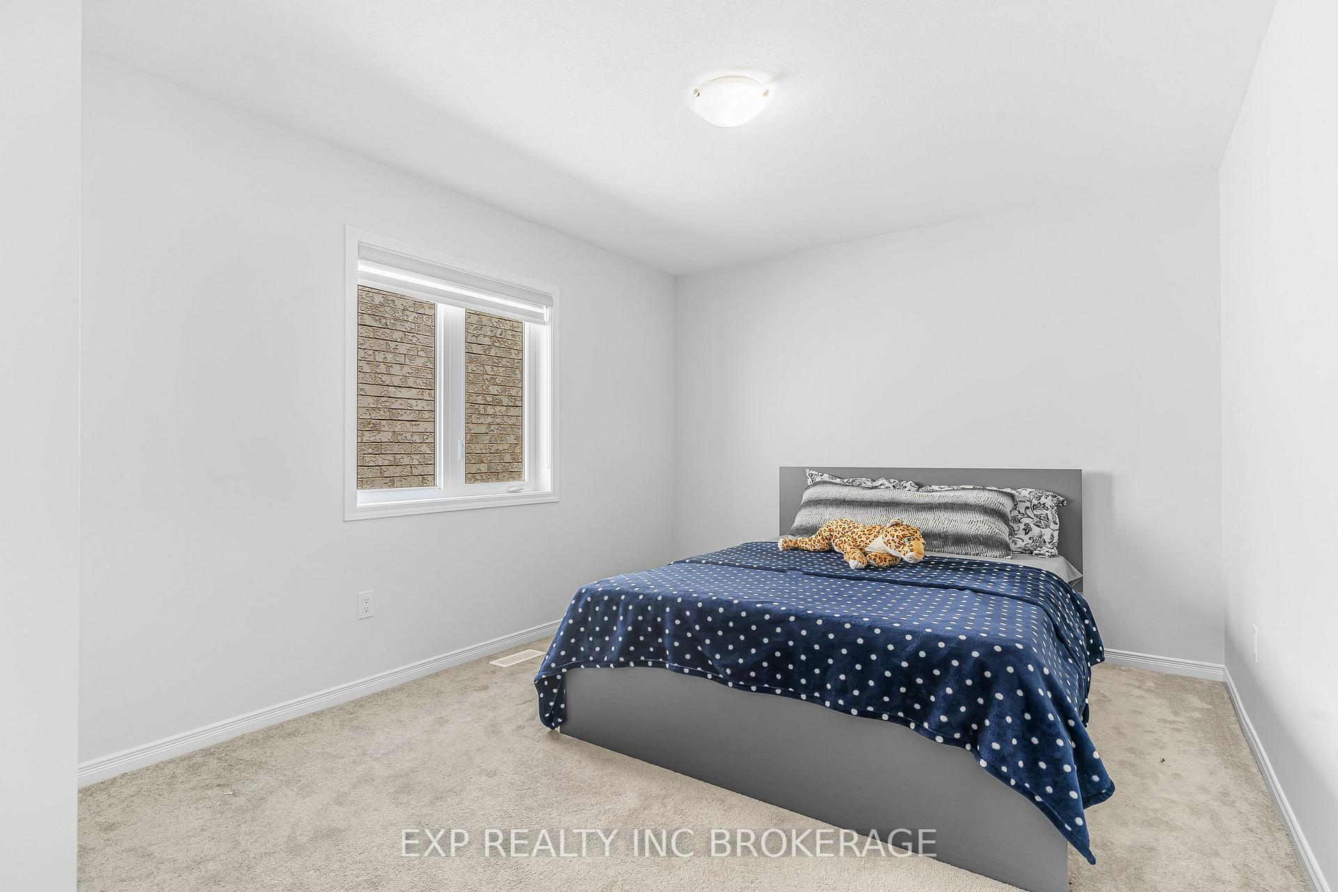 Photo 23 of 7 Hargrove Way, Hamilton, Stoney Creek — HOMEH