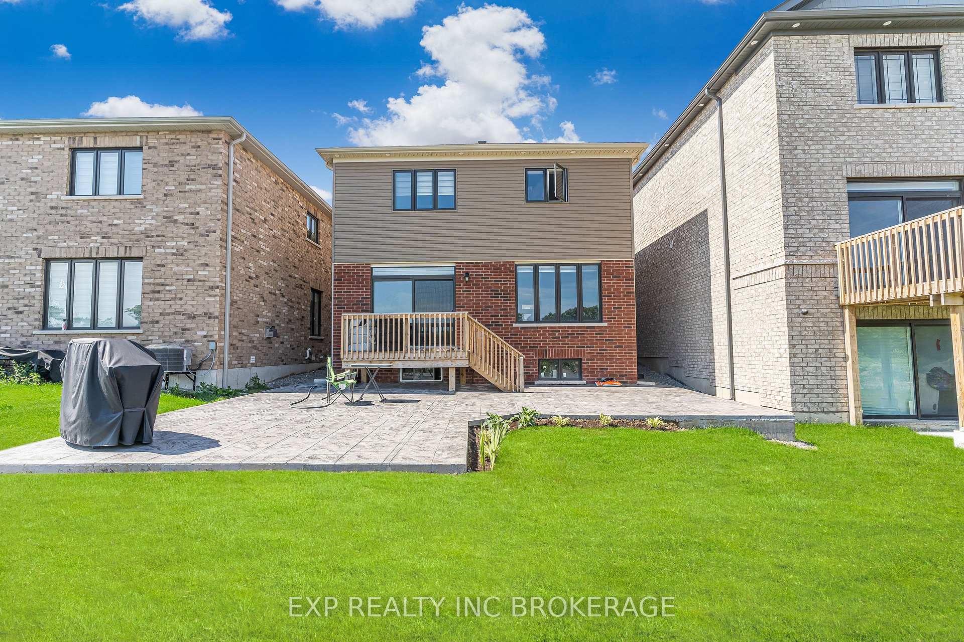 Photo 37 of 7 Hargrove Way, Hamilton, Stoney Creek — HOMEH