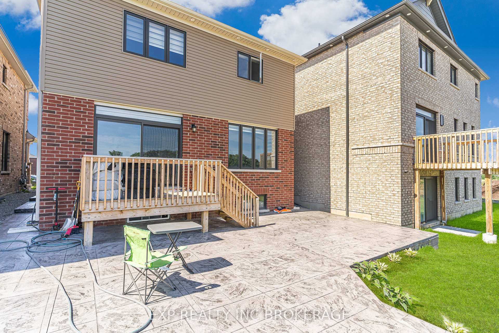 Photo 38 of 7 Hargrove Way, Hamilton, Stoney Creek — HOMEH
