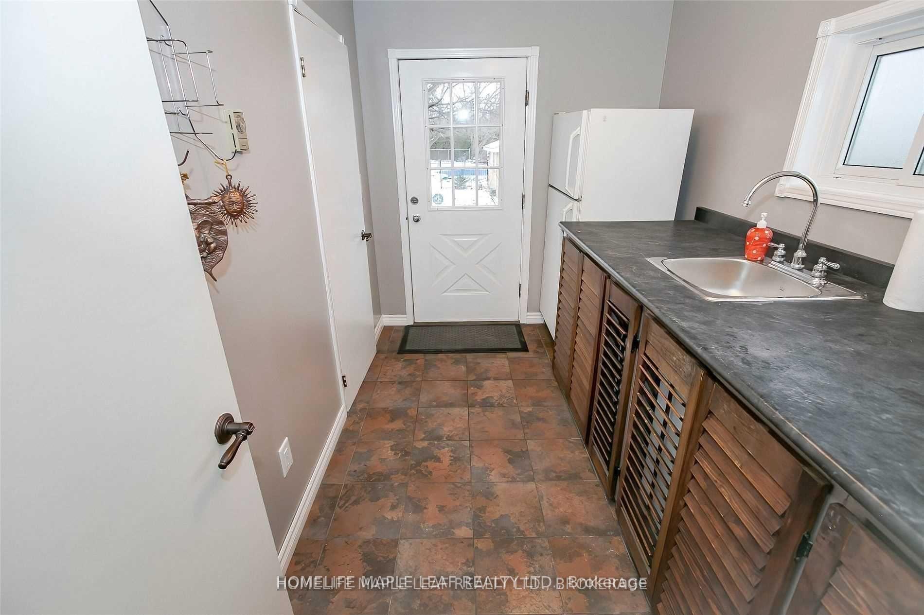 Photo 14 of 13 Harold Street, Brampton, Downtown Brampton — HOMEH
