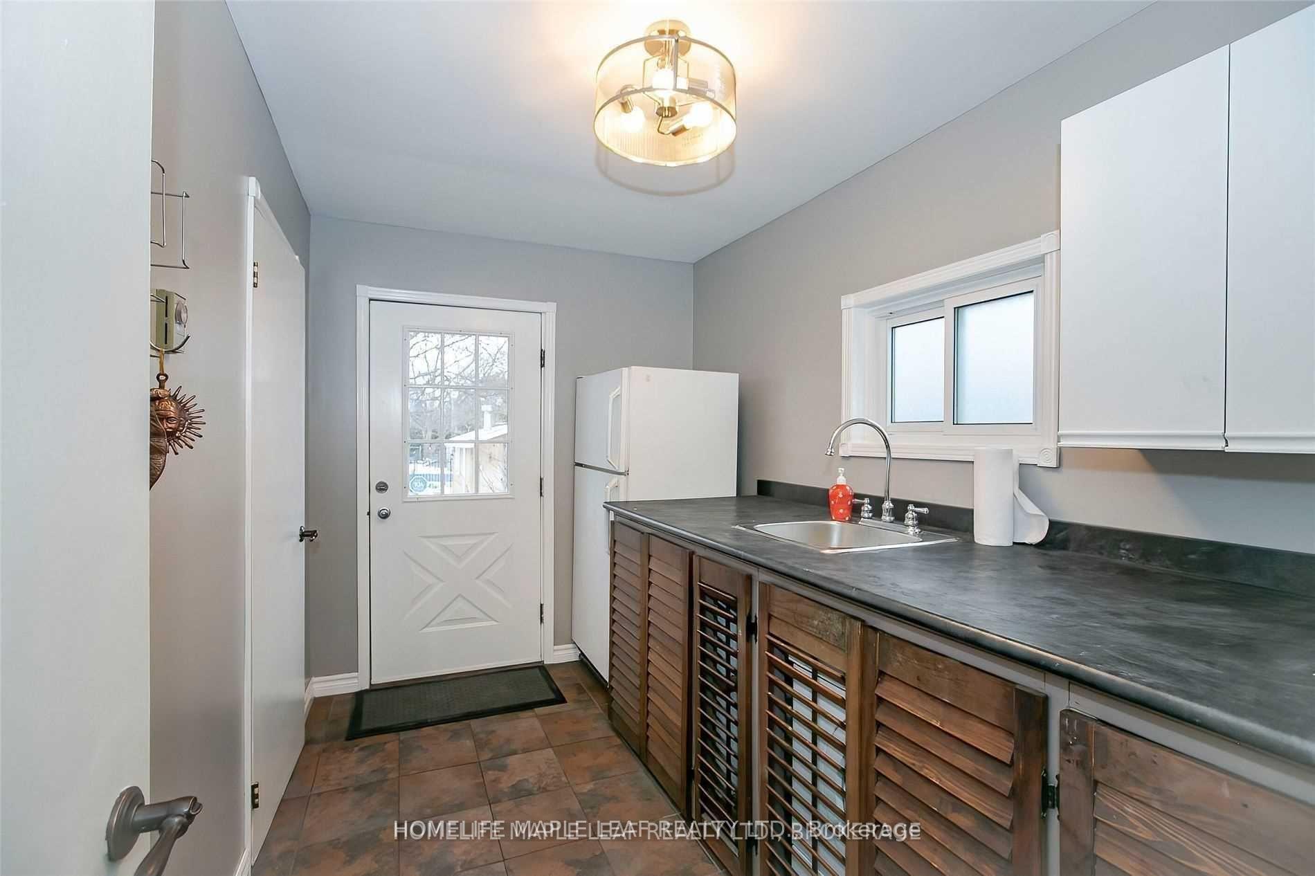 Photo 15 of 13 Harold Street, Brampton, Downtown Brampton — HOMEH