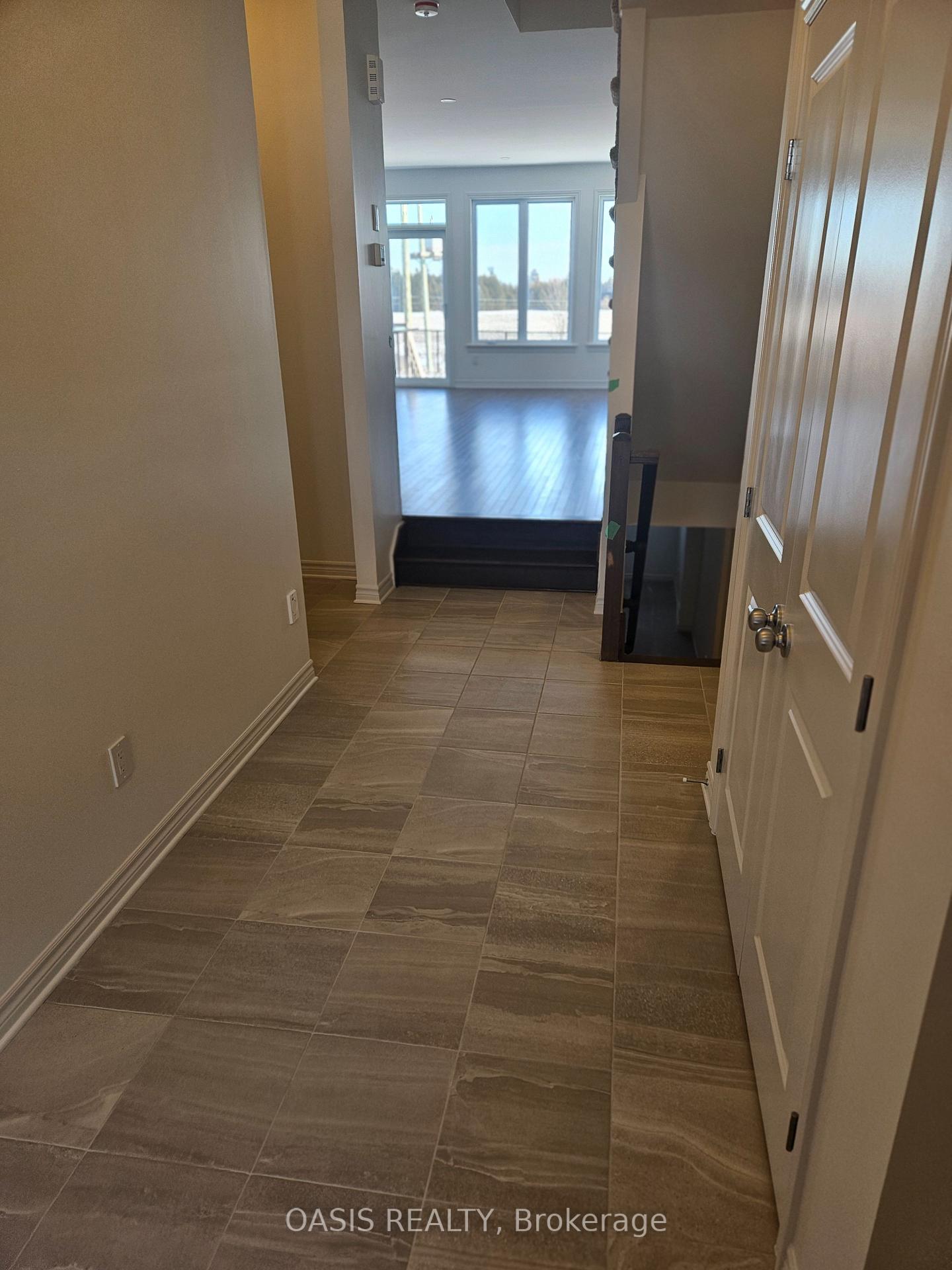 Photo 2 of 765 Maverick Crescent, Ottawa, Remainder of Stittsville & Area — HOMEH
