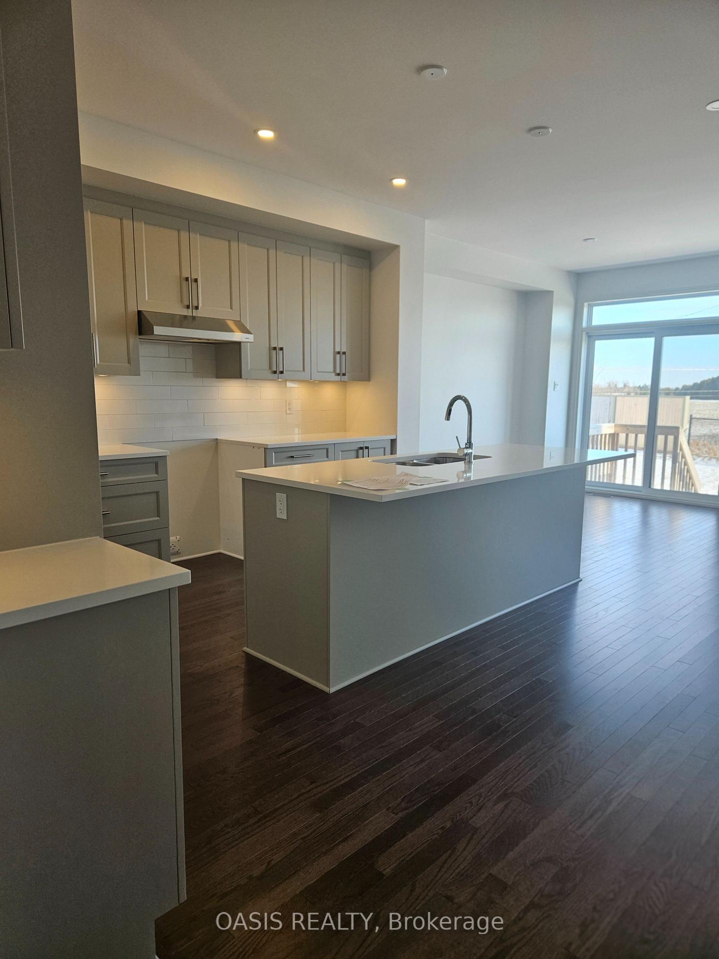 Photo 3 of 765 Maverick Crescent, Ottawa, Remainder of Stittsville & Area — HOMEH