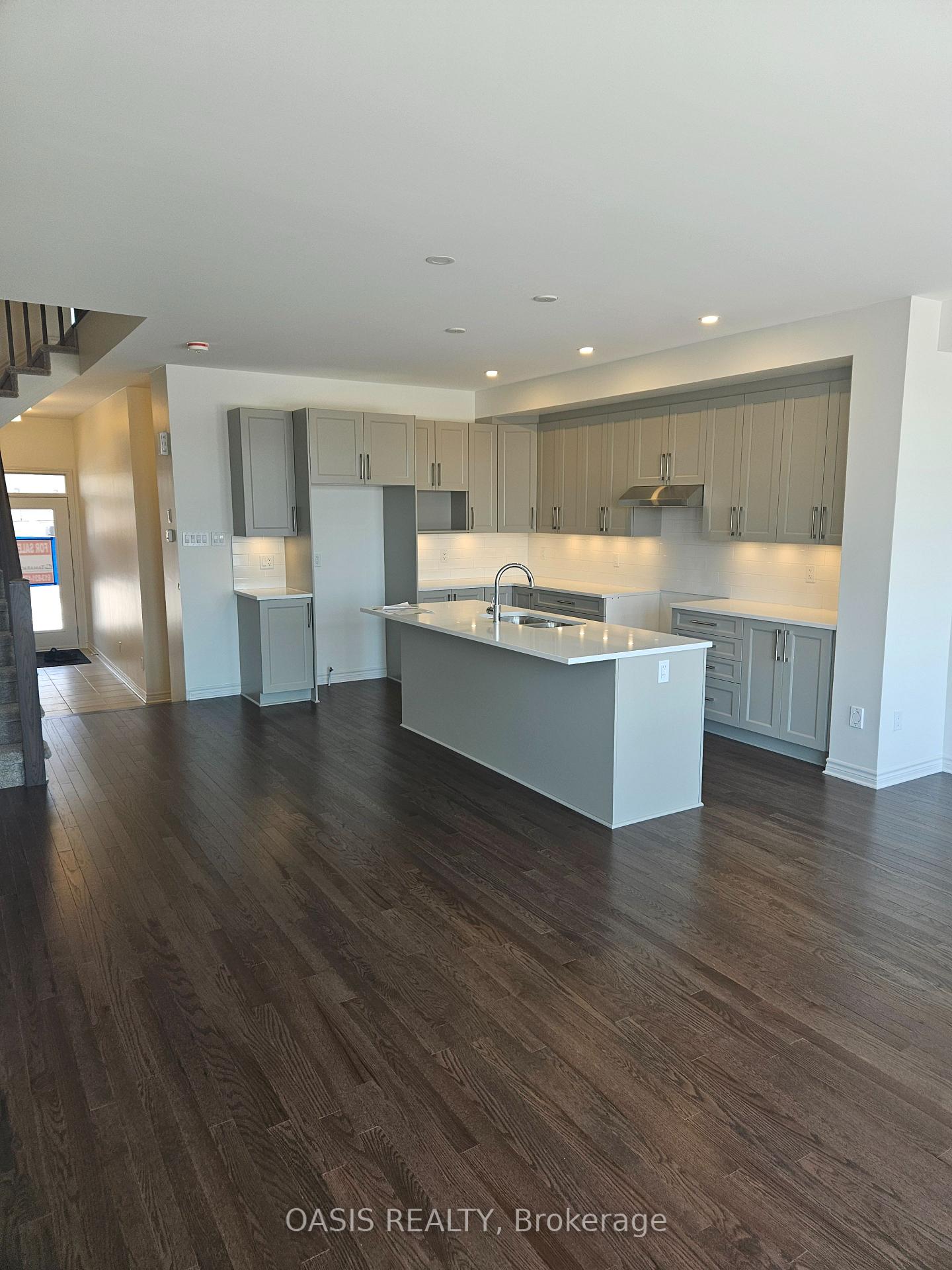 Photo 7 of 765 Maverick Crescent, Ottawa, Remainder of Stittsville & Area — HOMEH