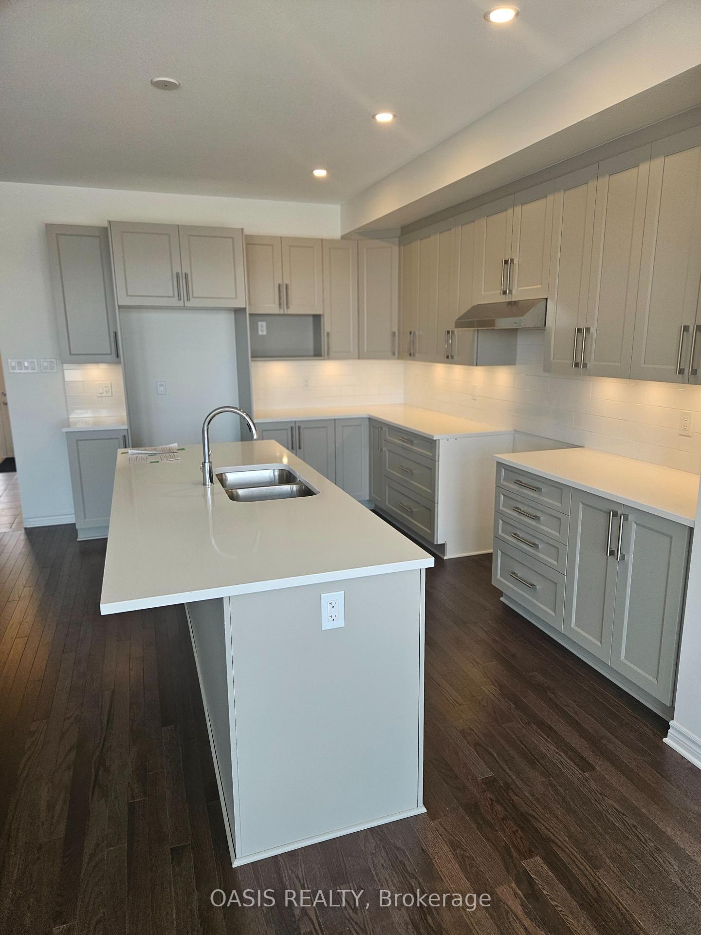 Photo 8 of 765 Maverick Crescent, Ottawa, Remainder of Stittsville & Area — HOMEH