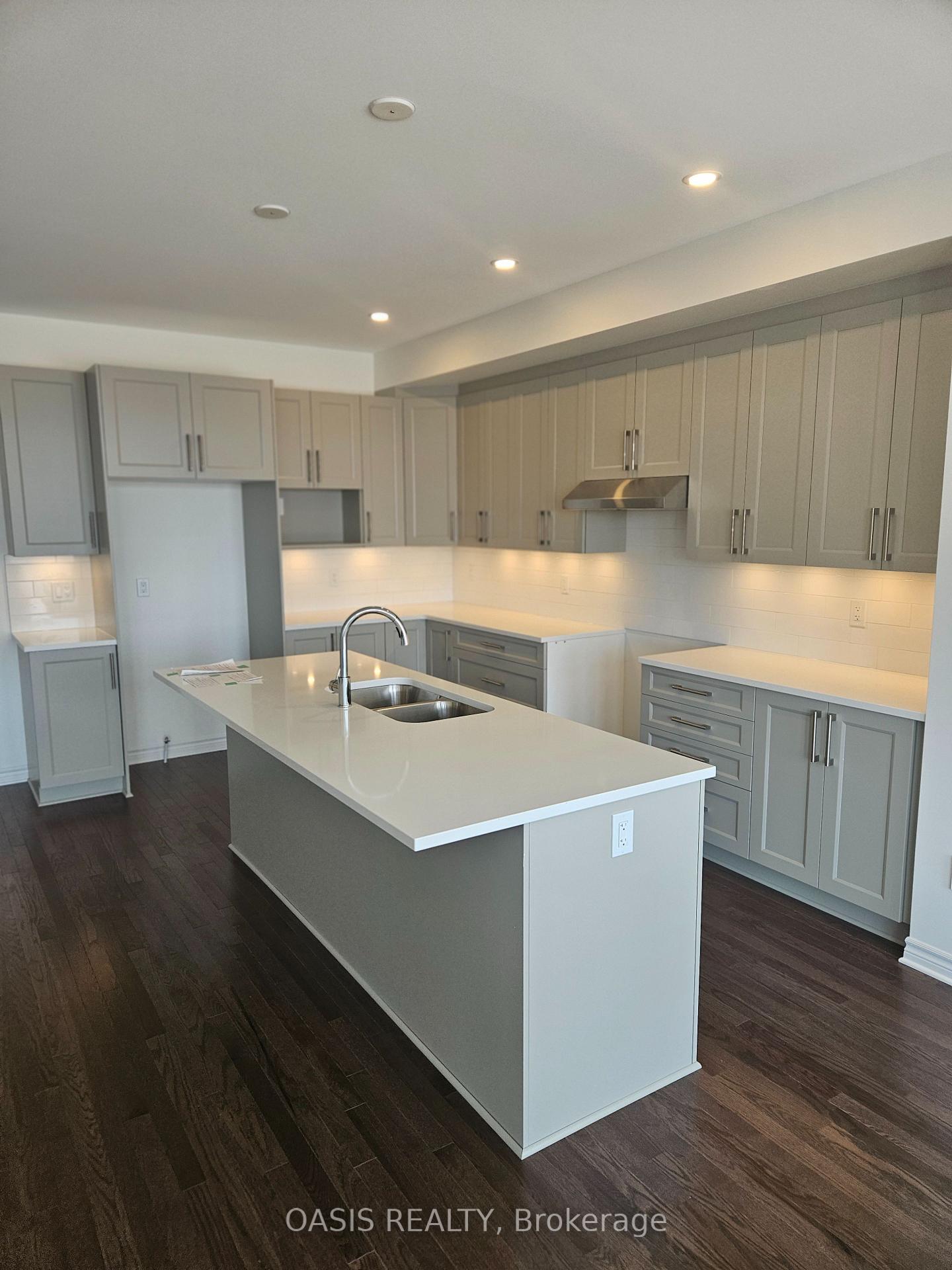 Photo 9 of 765 Maverick Crescent, Ottawa, Remainder of Stittsville & Area — HOMEH