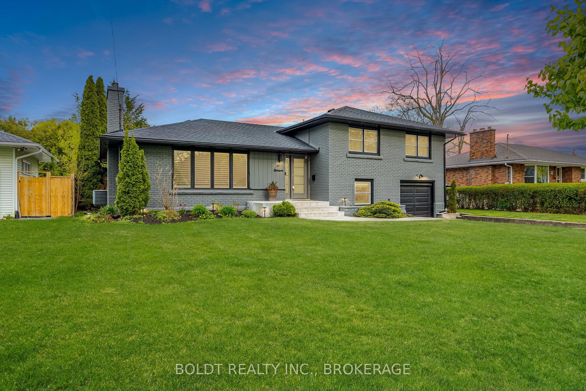 Photo 1 of 98 Shakespeare Avenue, St. Catharines, Haig — HOMEH