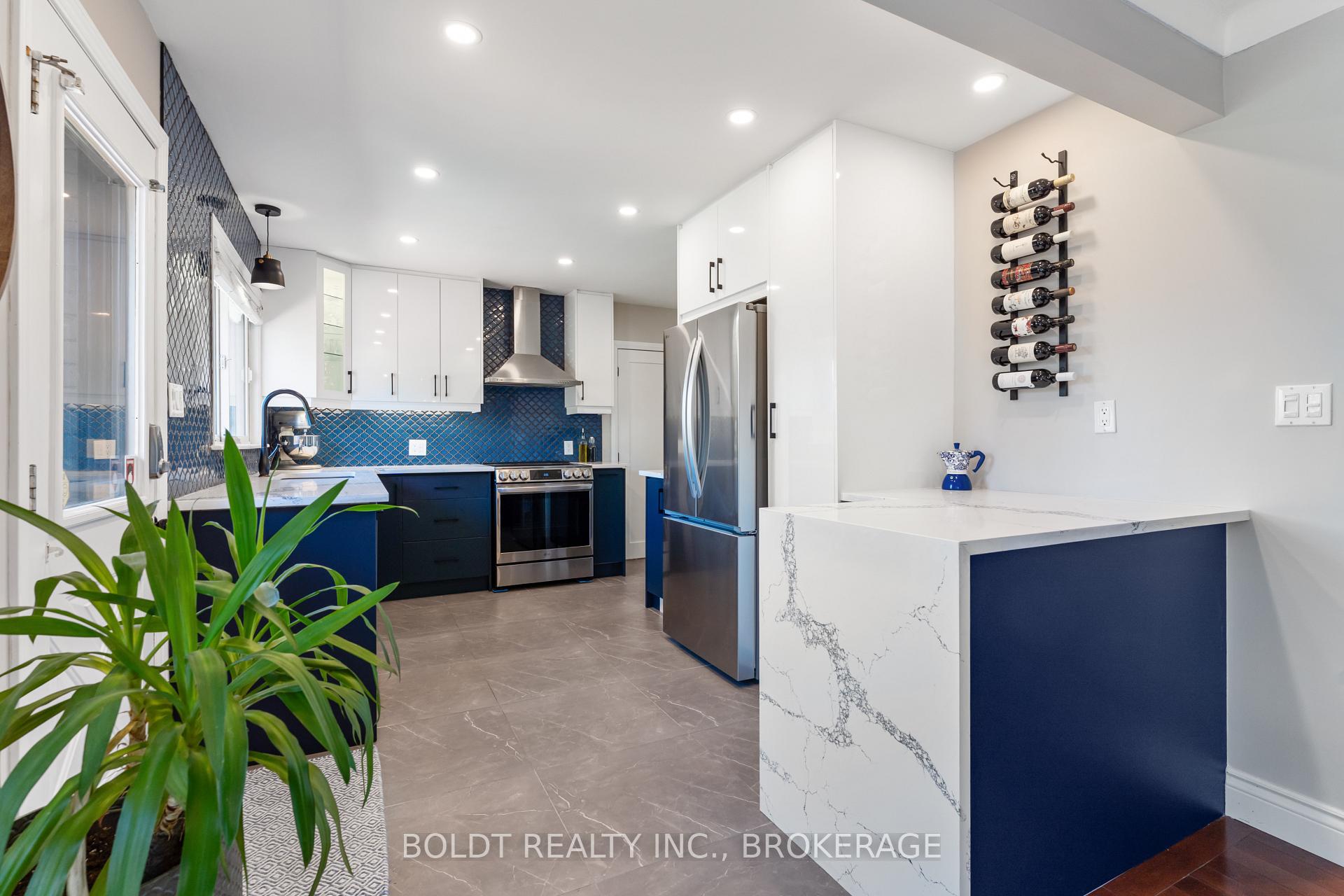 Photo 15 of 98 Shakespeare Avenue, St. Catharines, Haig — HOMEH
