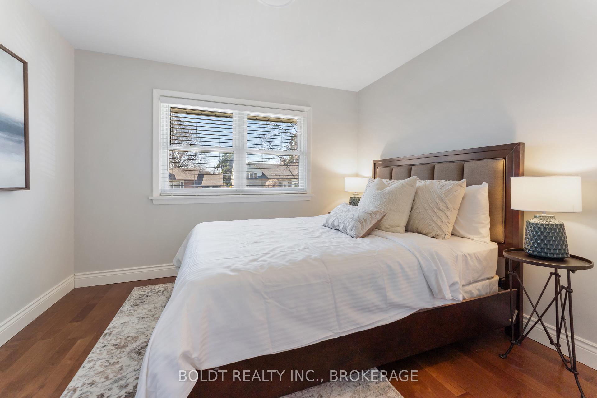 Photo 19 of 98 Shakespeare Avenue, St. Catharines, Haig — HOMEH