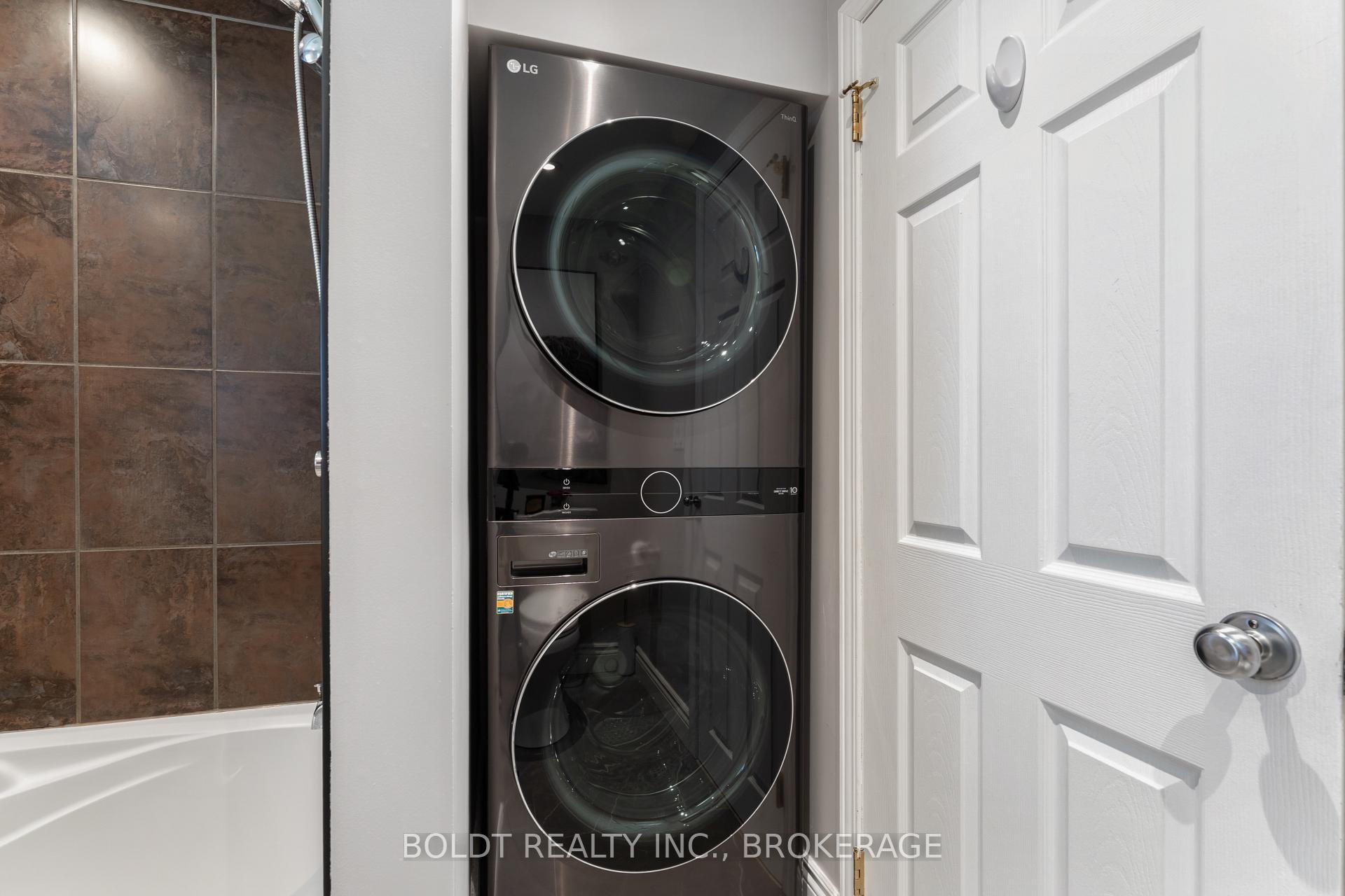 Photo 24 of 98 Shakespeare Avenue, St. Catharines, Haig — HOMEH