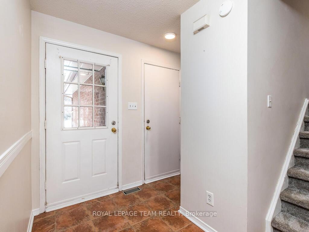 Photo 3 of 37 Denham Way, Ottawa, Stittsville (Central) — HOMEH