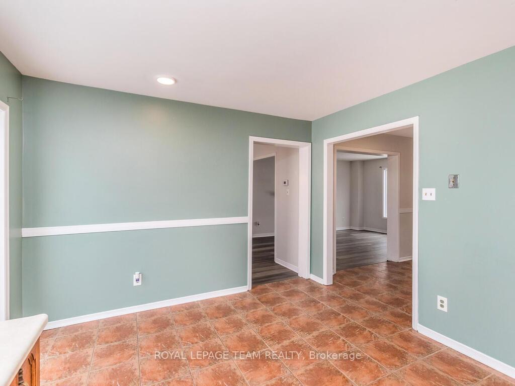 Photo 12 of 37 Denham Way, Ottawa, Stittsville (Central) — HOMEH