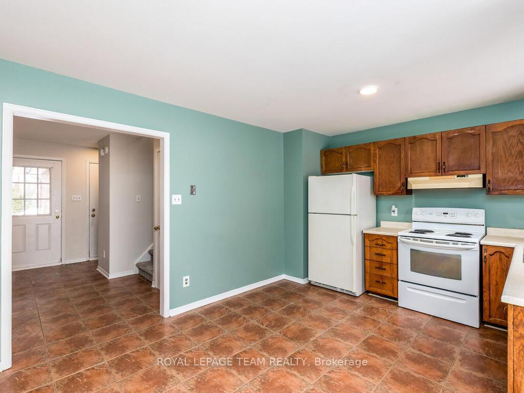 Photo 13 of 37 Denham Way, Ottawa, Stittsville (Central) — HOMEH