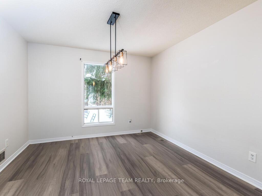 Photo 17 of 37 Denham Way, Ottawa, Stittsville (Central) — HOMEH