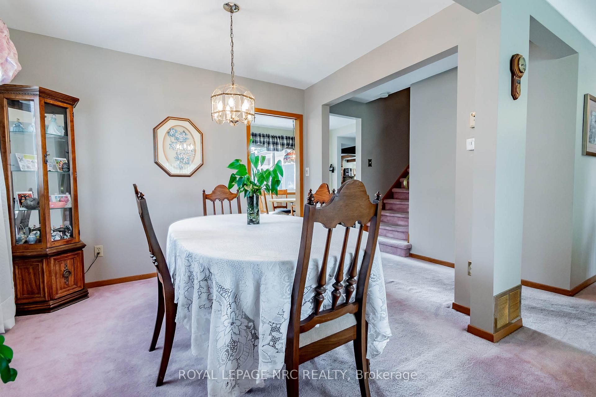 Photo 6 of 48 Prince Charles Drive, St. Catharines, Lakeport — HOMEH