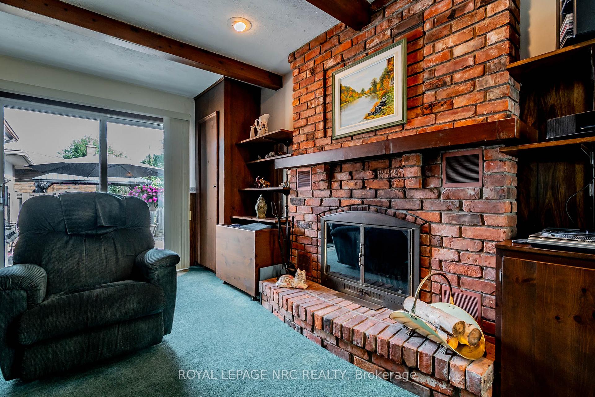 Photo 13 of 48 Prince Charles Drive, St. Catharines, Lakeport — HOMEH