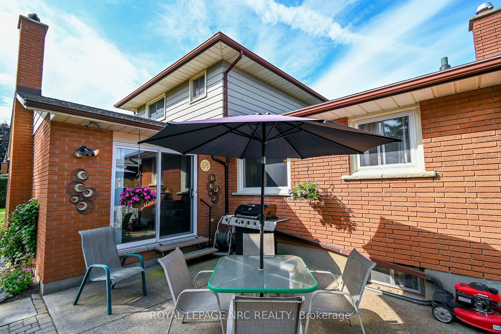 Photo 32 of 48 Prince Charles Drive, St. Catharines, Lakeport — HOMEH