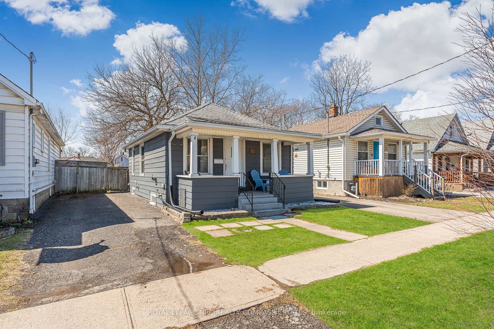 Photo 3 of 22 Trapnell Street, St. Catharines, E. Chester — HOMEH