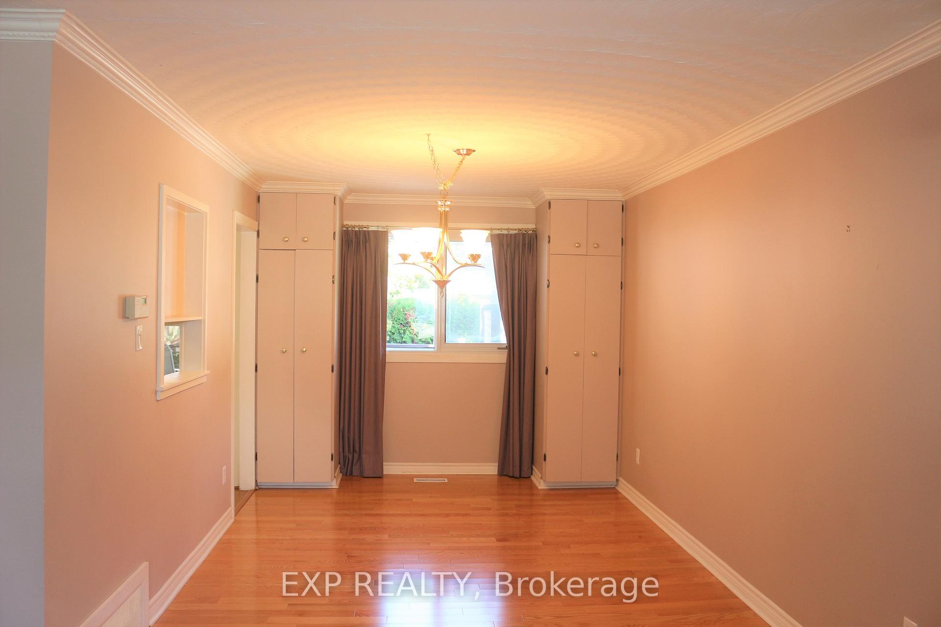 Photo 7 of 11 Hillview Road, Ottawa, Lakeview Park — HOMEH