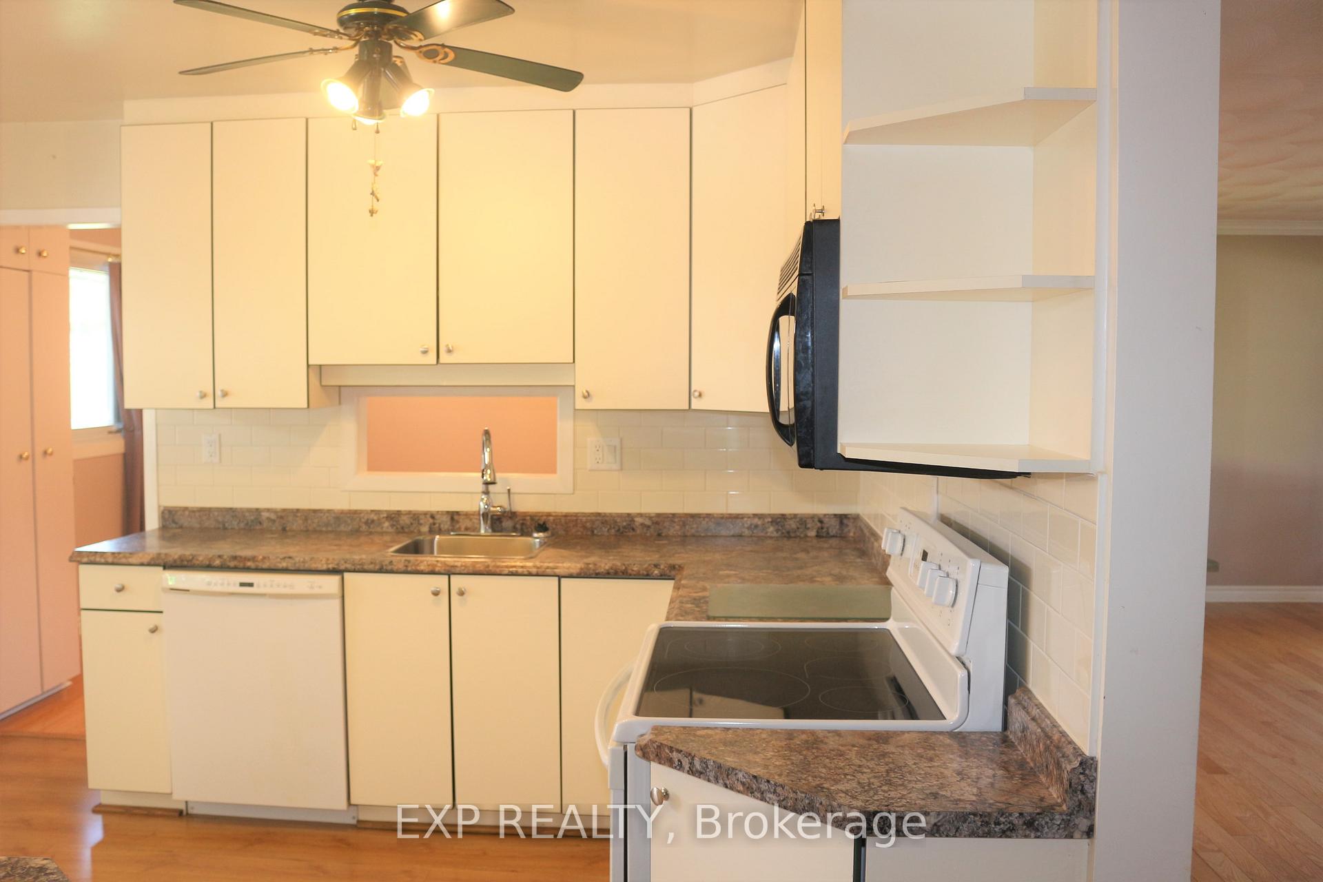 Photo 11 of 11 Hillview Road, Ottawa, Lakeview Park — HOMEH
