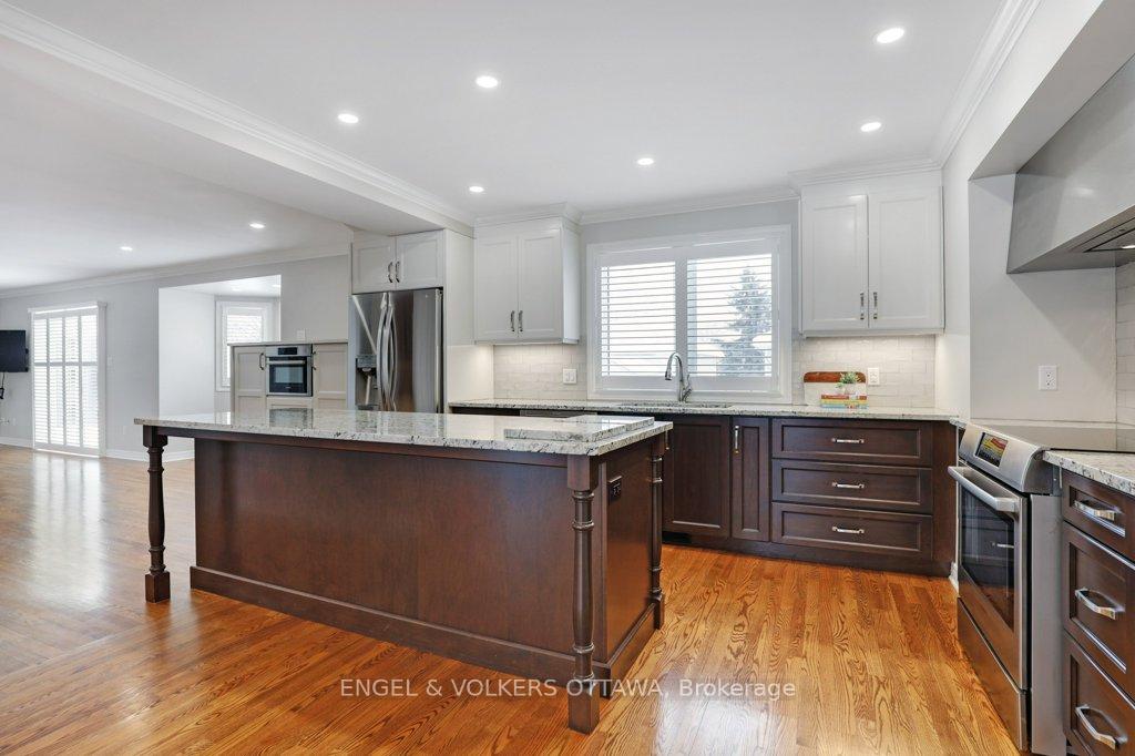 Photo 10 of 8 Mary Hill Crescent, Ottawa, Richmond — HOMEH