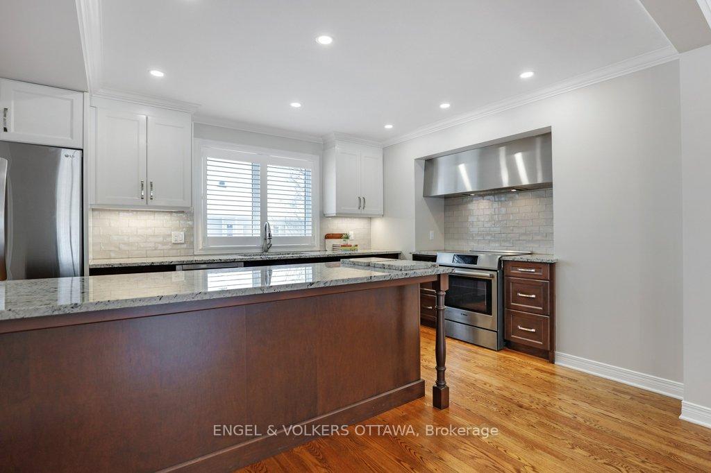 Photo 11 of 8 Mary Hill Crescent, Ottawa, Richmond — HOMEH