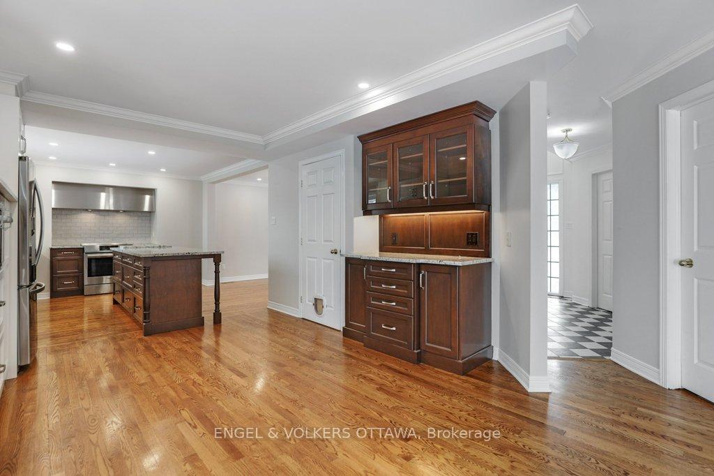 Photo 16 of 8 Mary Hill Crescent, Ottawa, Richmond — HOMEH