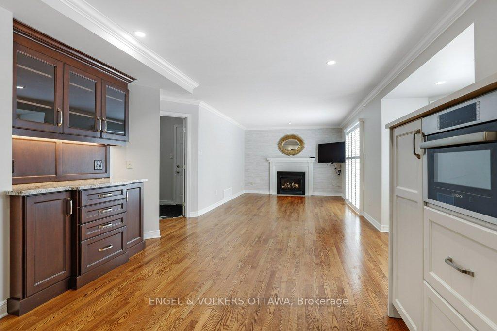 Photo 17 of 8 Mary Hill Crescent, Ottawa, Richmond — HOMEH