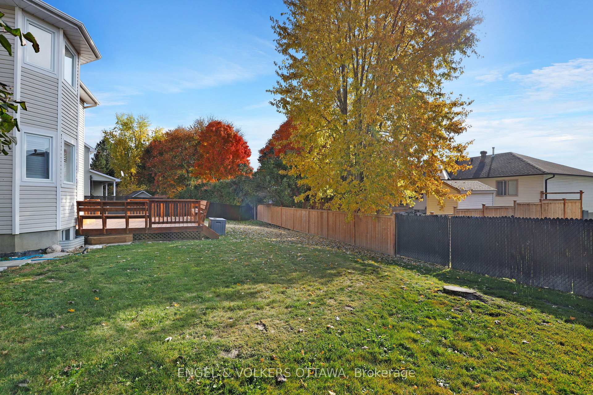 Photo 42 of 8 Mary Hill Crescent, Ottawa, Richmond — HOMEH