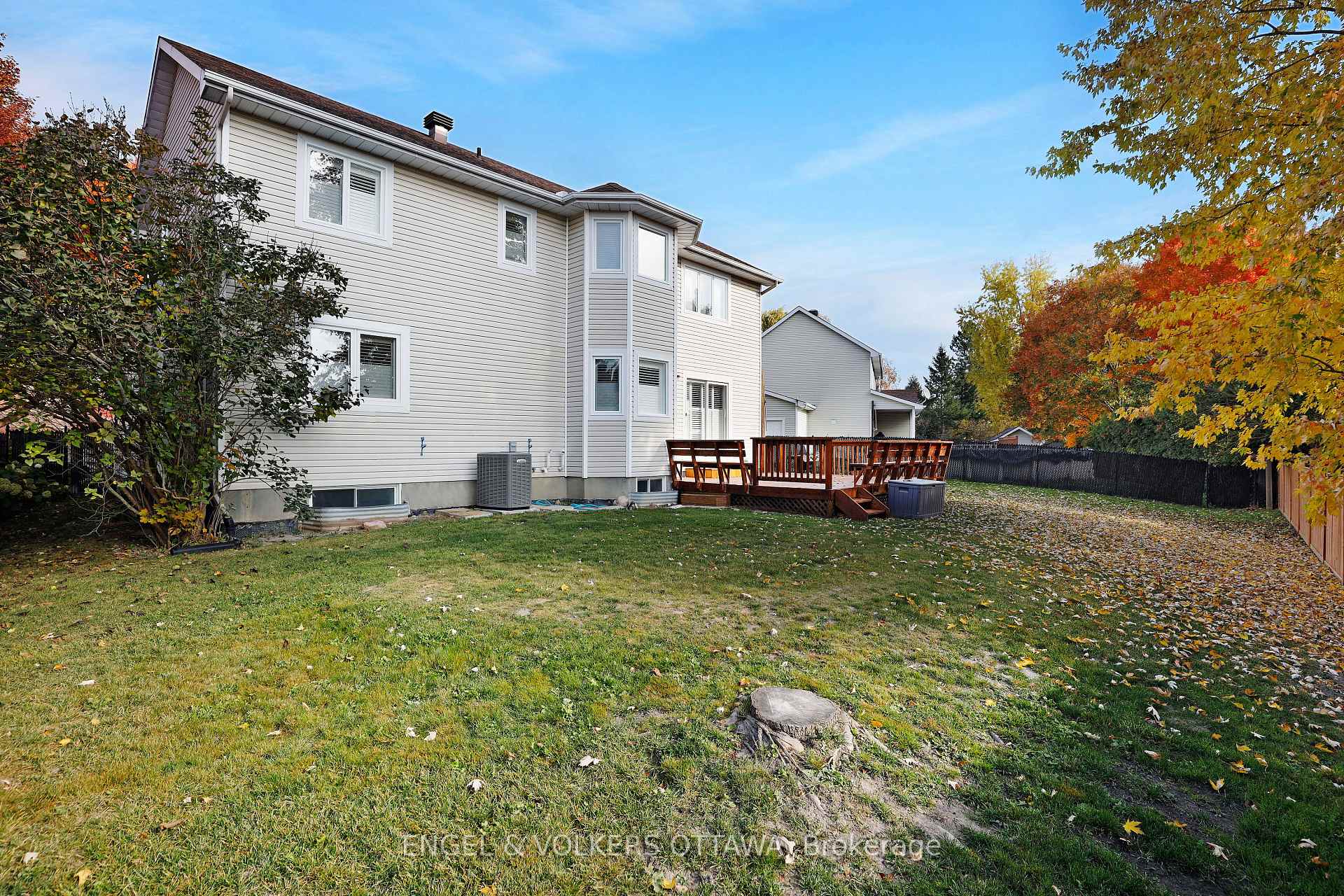 Photo 43 of 8 Mary Hill Crescent, Ottawa, Richmond — HOMEH
