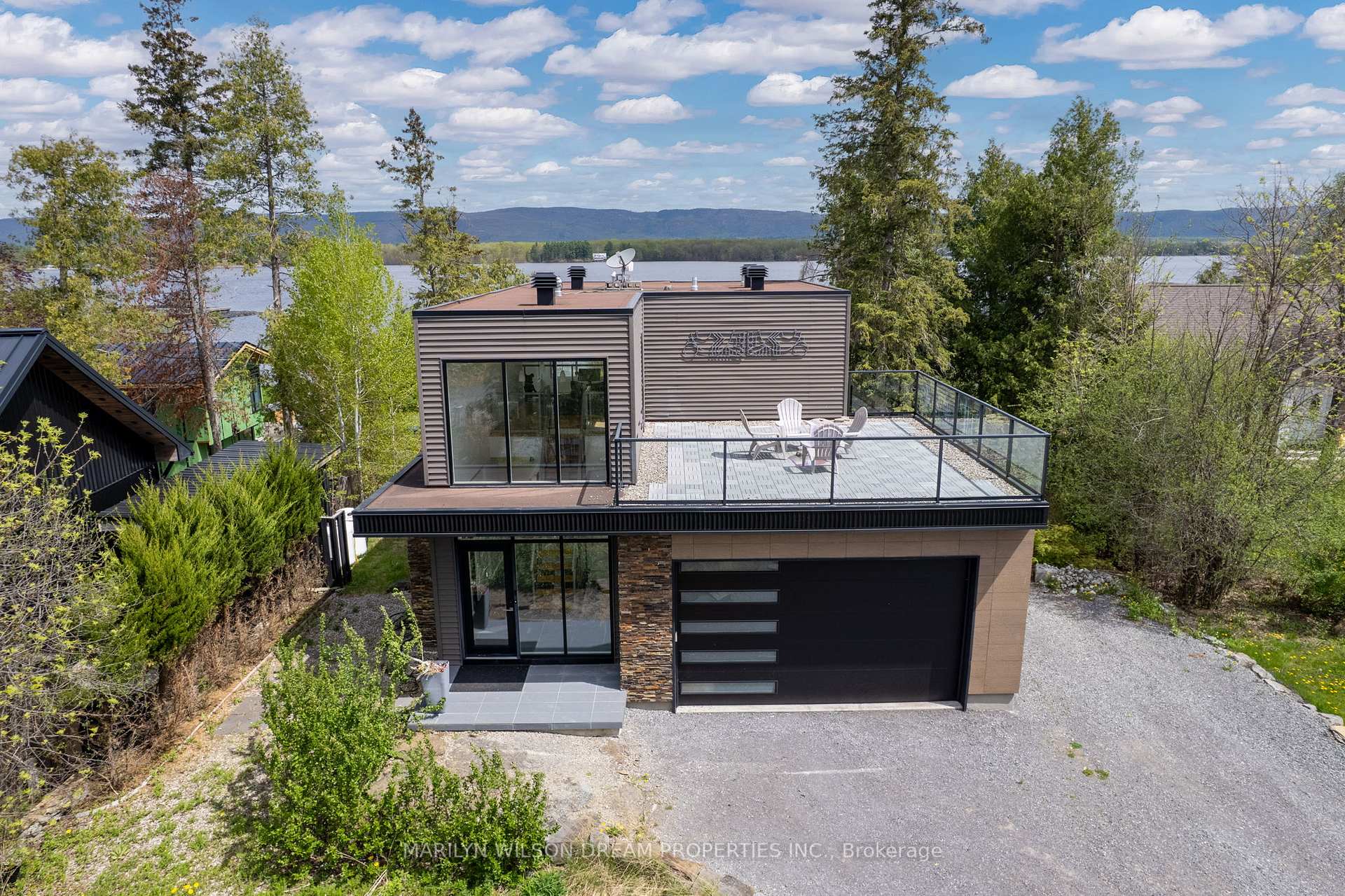 Photo 4 of 3286 Barlow Crescent, Ottawa, Dunrobin Shores — HOMEH