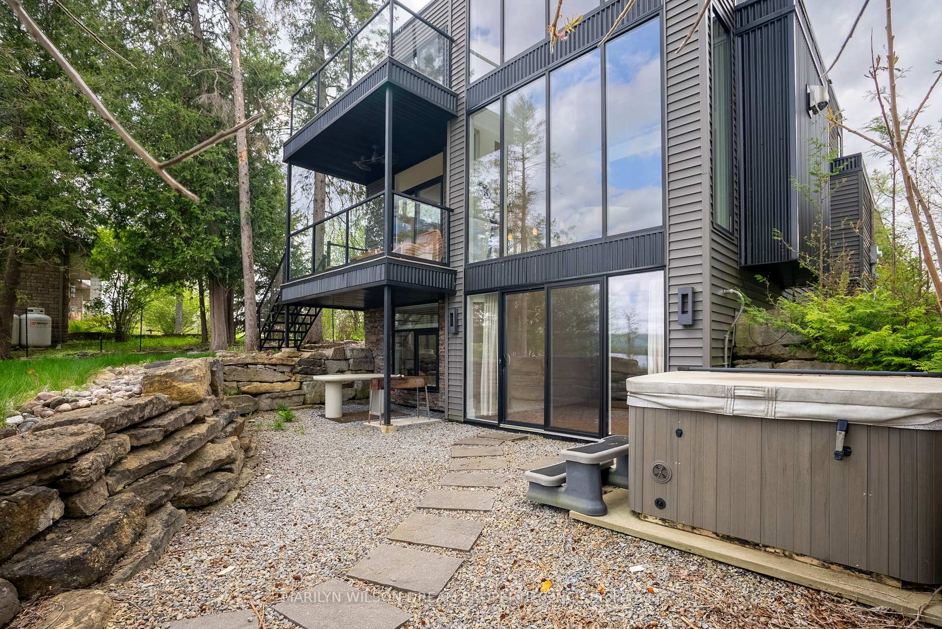 Photo 5 of 3286 Barlow Crescent, Ottawa, Dunrobin Shores — HOMEH